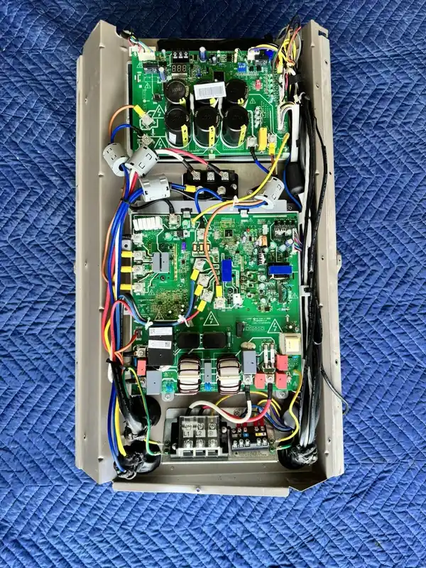 Bosch 8733953148 High Voltage Terminal Block
