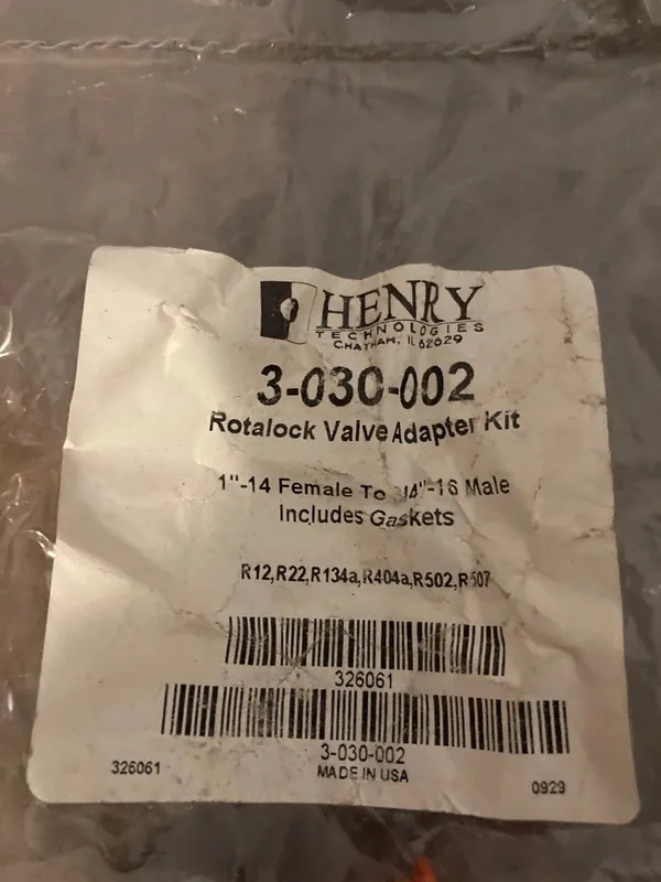 CARRIER 3030002 Rotalock Valve Adapter Kit