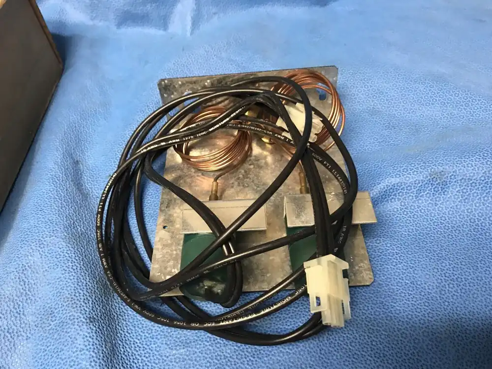 BARD 8408-037BX Return Air Thermostat