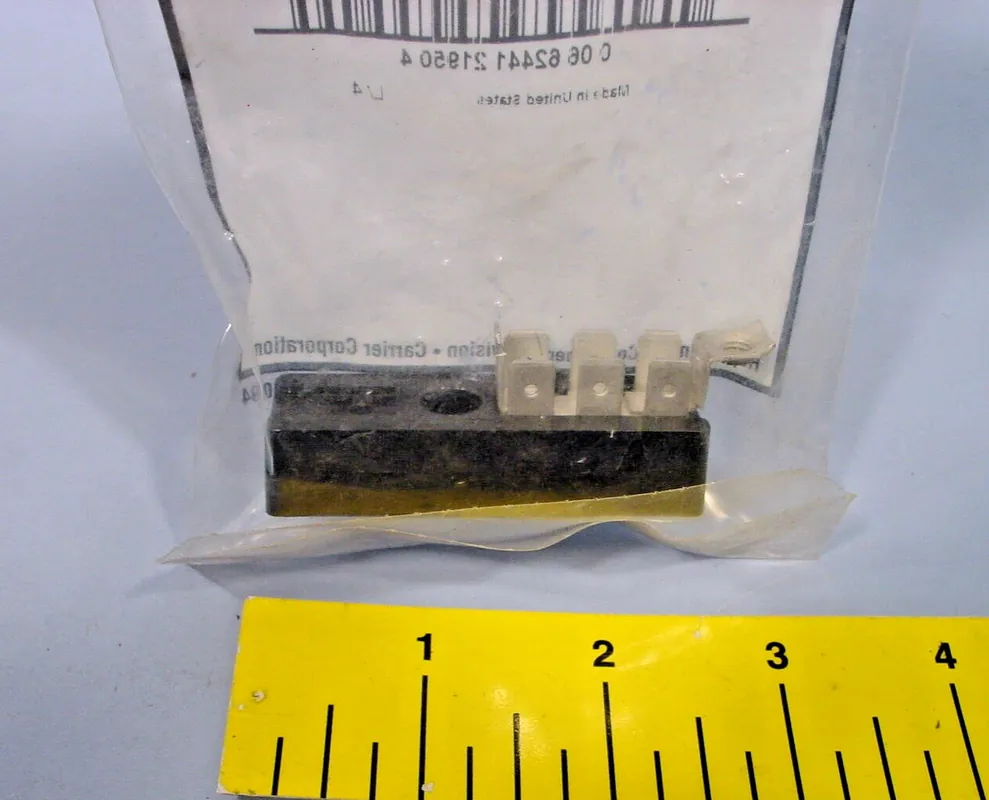 Carrier HY84DA010 Terminal Board
