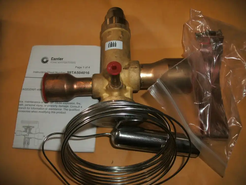 CARRIER 067N2406 TXV Valve
